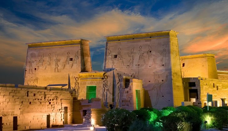 Egypt Luxury Tour Luxury 15-day Egypt tour including Cairo pyramids, Aswan and Luxor Nile Cruise, Luxor temples, and Hurghada beaches