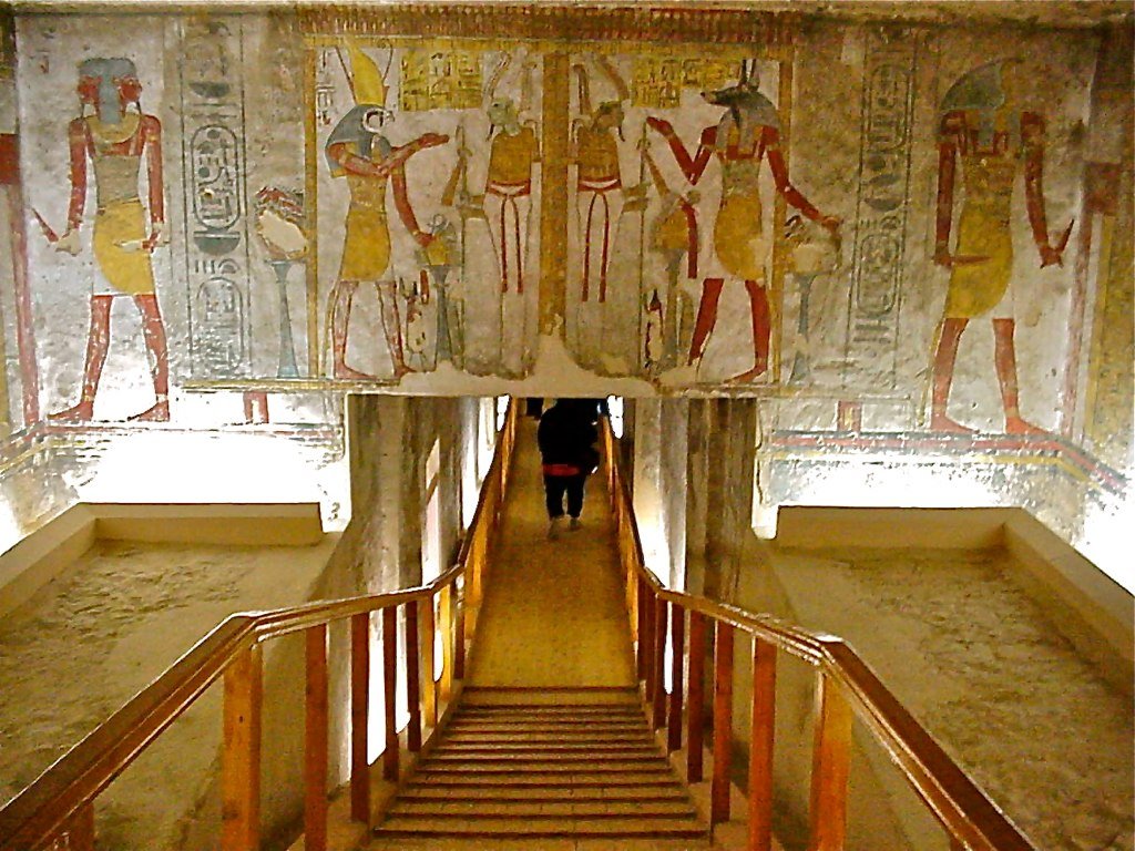 12-day Egypt luxury tour featuring Cairo pyramids and a 5-star Nile Cruise experience