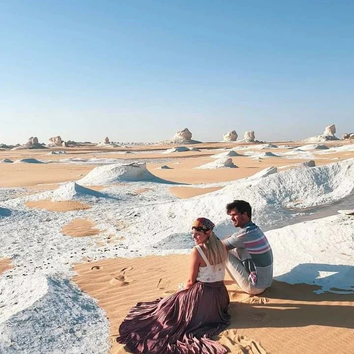 15-day Egypt tour package showing Cairo pyramids, Alexandria landmarks, Siwa Oasis, White Desert camping, Luxor temples, and Aswan Nile views