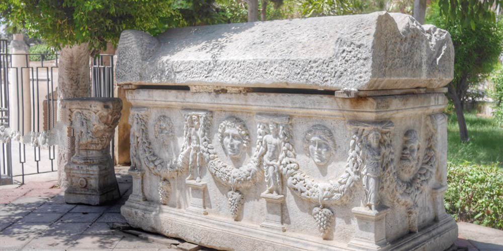 Catacombs of Alexandria - Trips in Egypt