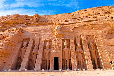 Egypt Budget Holiday 6 Days: Discover Cairo, Luxor, Aswan & Abu Simbel “6-Day Egypt Budget Holiday – Cairo Pyramids, Luxor temples, Aswan Philae Temple, and Abu Simbel tour.”