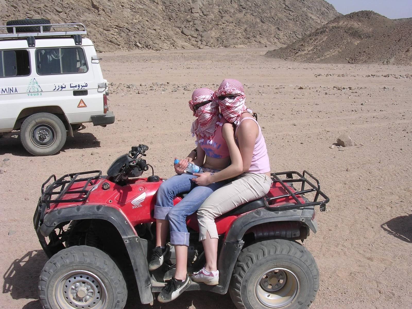 12-day luxury Egypt tour exploring Cairo’s pyramids, museums, and a relaxing Hurghada Red Sea escape with premium hotels and private guides